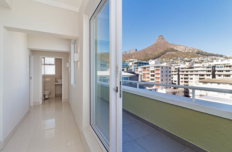 3 Bedroom Property for Sale in Sea Point Western Cape